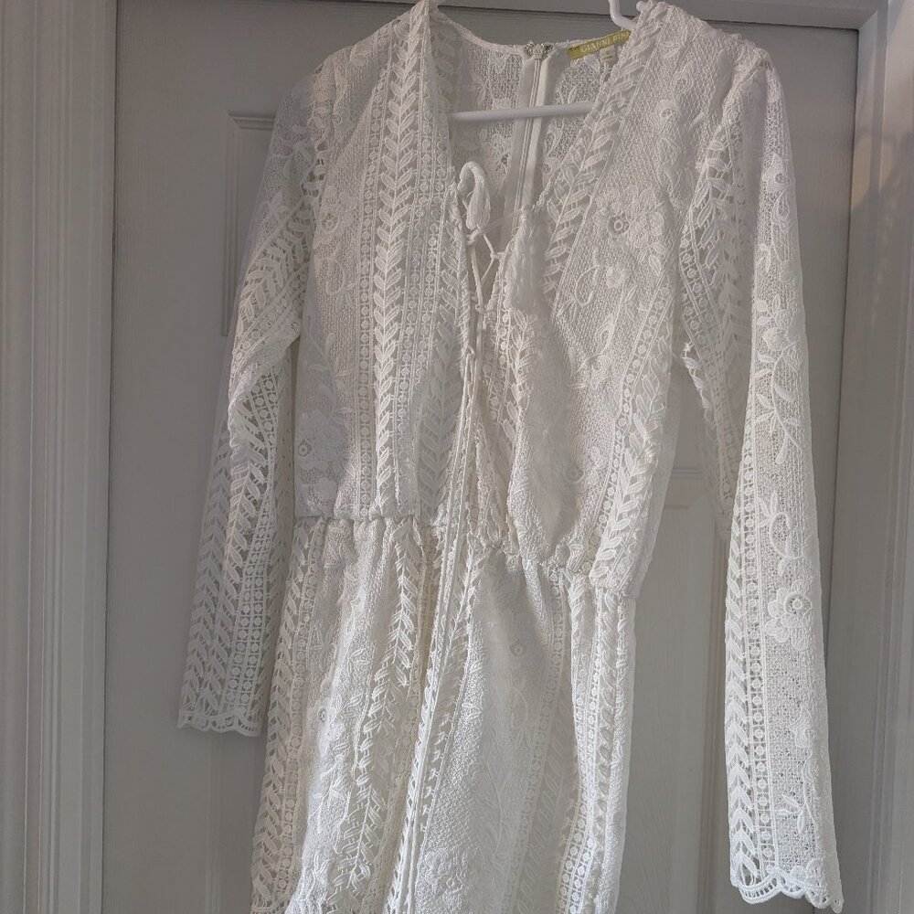 Gianni Bini: White Long Sleeve Lace Romper Size S